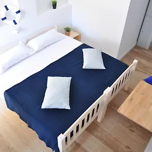 hostal-portomar.top-hotels-tarragona.com/